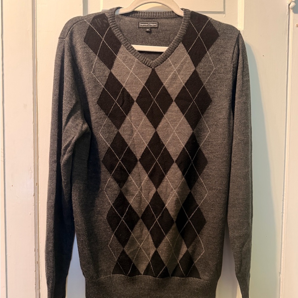 Denver Hayes Charcoal and Black Argyle Merino wool V-Neck Sweater